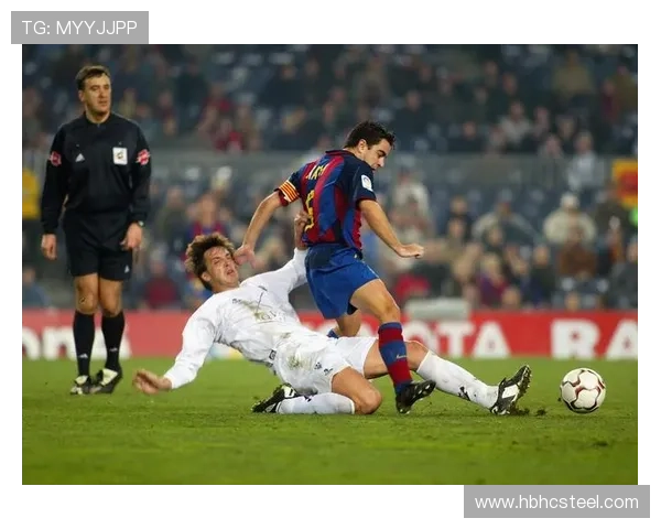 梦中邂逅足球巨星激情四溢的比赛场景让我感受到了无与伦比的运动魅力