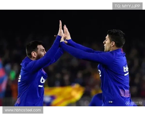 老牌足球明星重聚赛场精彩瞬间回顾视频分享