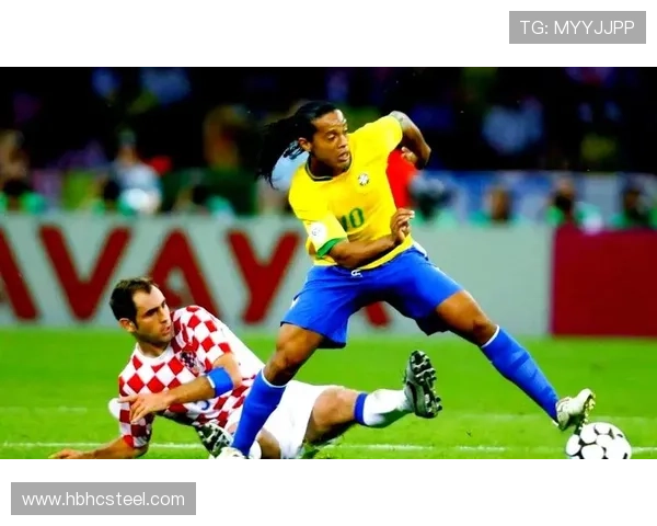 世界足球明星解说的魅力与技巧解析以及他们对比赛的独特见解